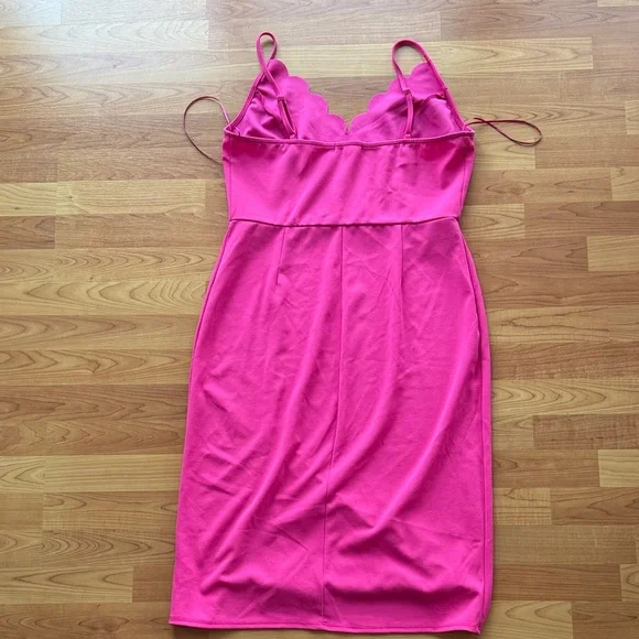 Socialite Hot Pink Scallop V-Neck Midi Dress - Picture 2 of 7